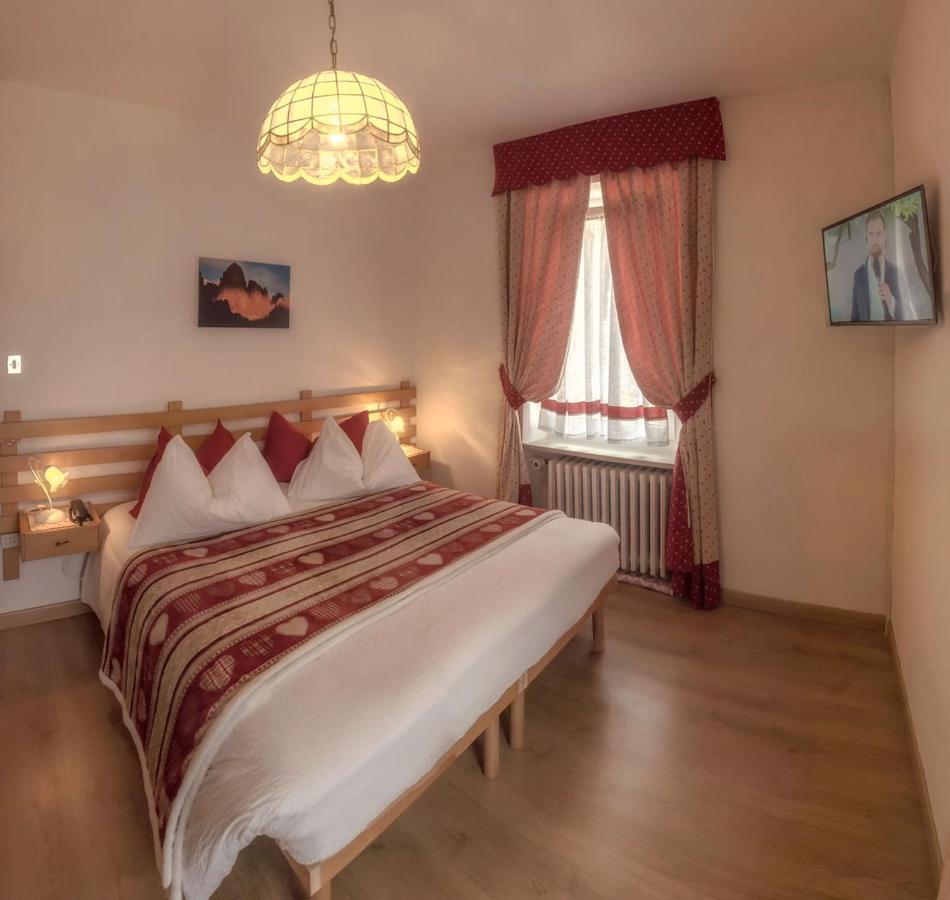 Hotel Garni Suisse San Martino Di Castrozza Exteriér fotografie