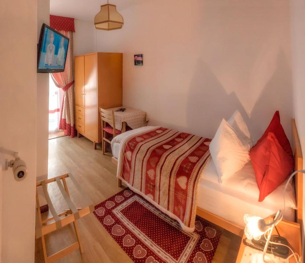 Hotel Garni Suisse San Martino Di Castrozza Exteriér fotografie