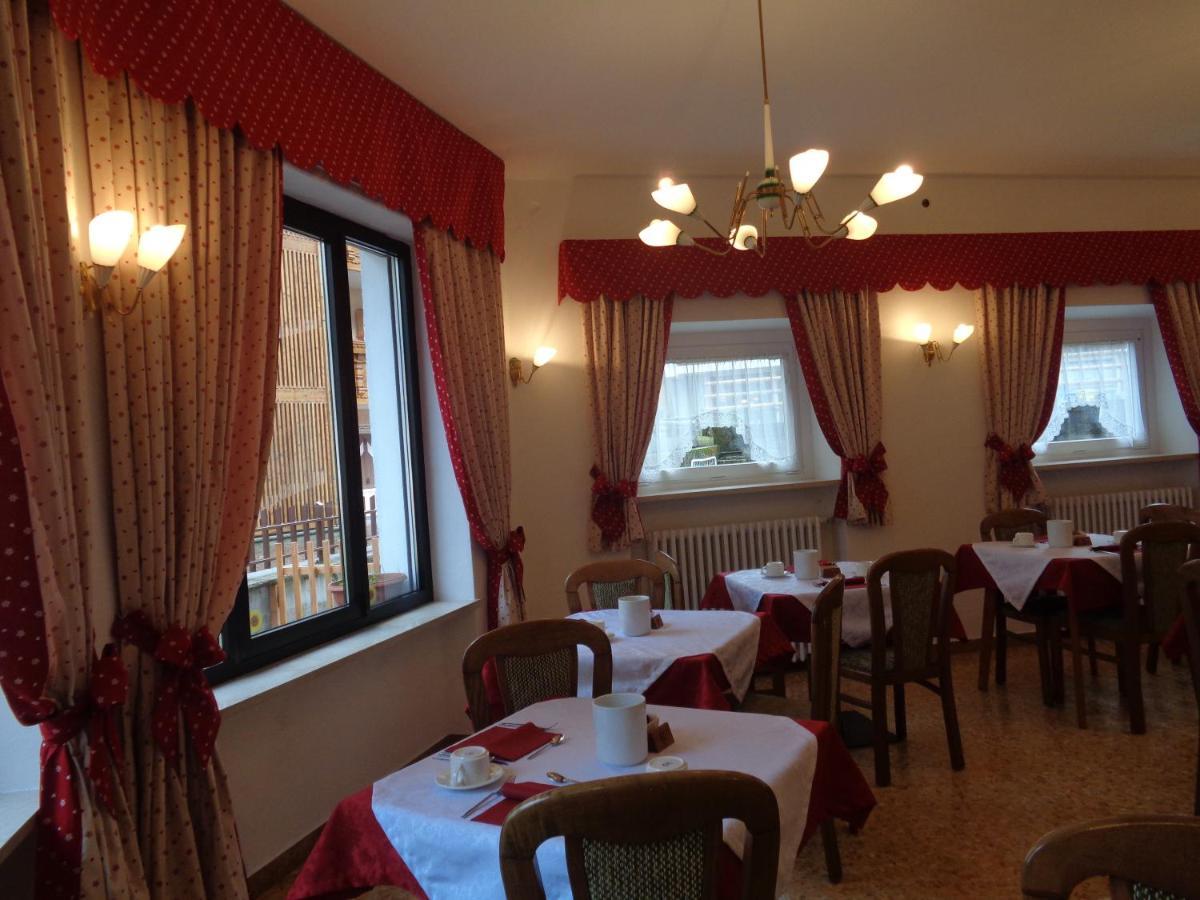 Hotel Garni Suisse San Martino Di Castrozza Exteriér fotografie