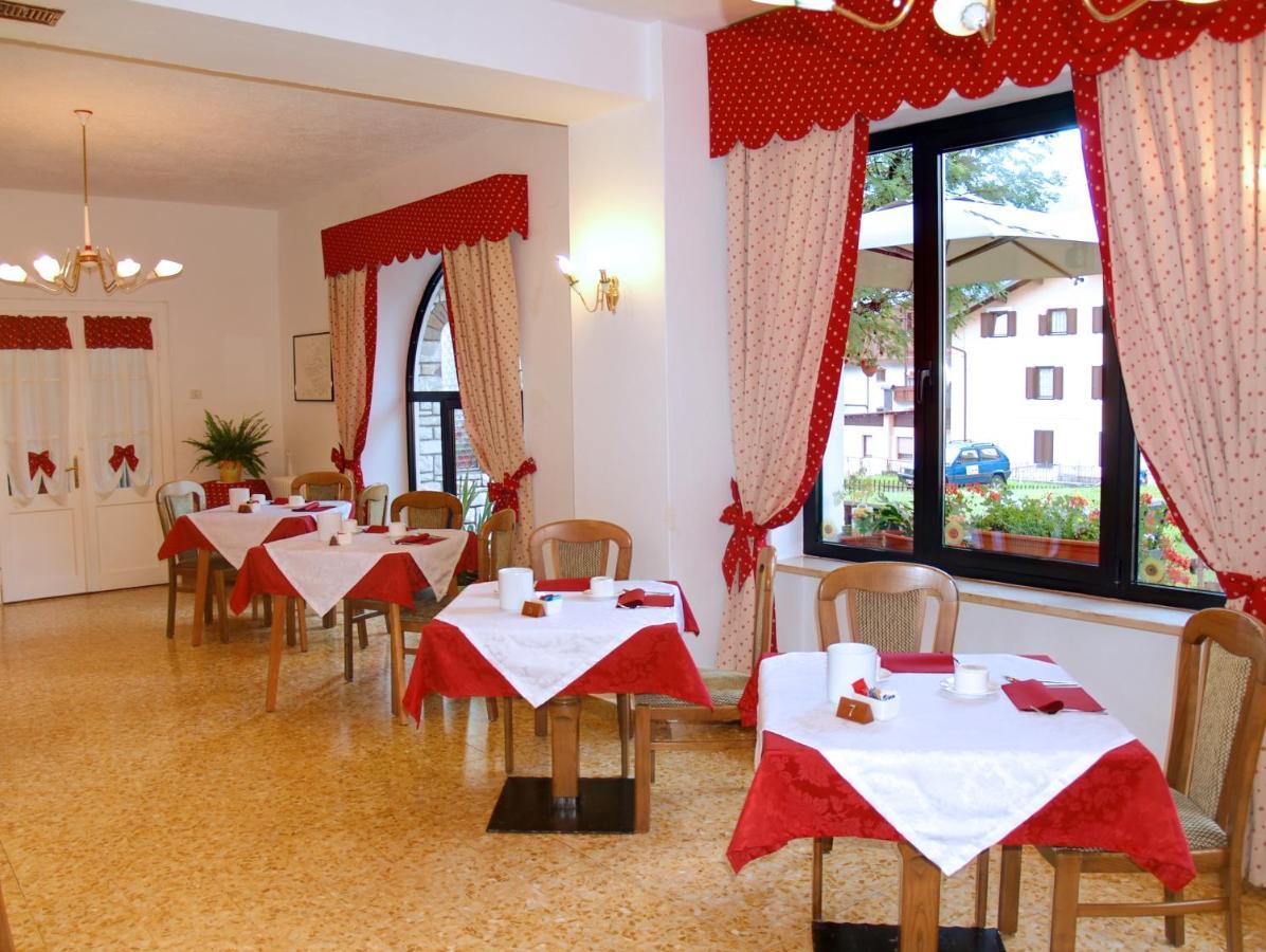 Hotel Garni Suisse San Martino Di Castrozza Exteriér fotografie